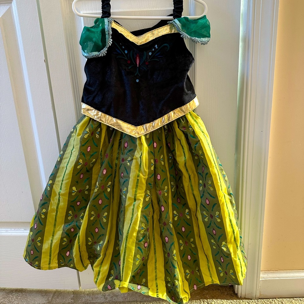 Disney Parks Anna Costume size 4/5